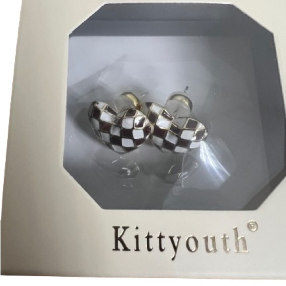 3 Pairs / $12 Ladies Earrings